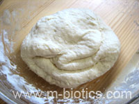 餃子の皮～小麦粉で手作り～　レシピ こね終わったところ　マクロビオティック料理