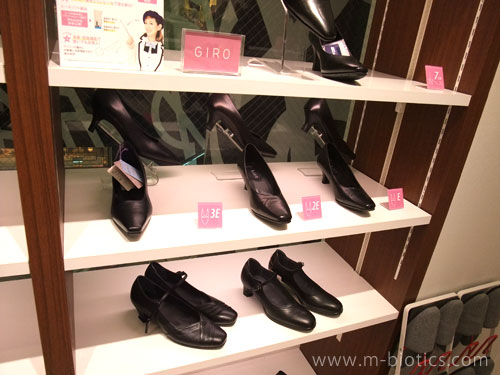 asics GIROのパンプス