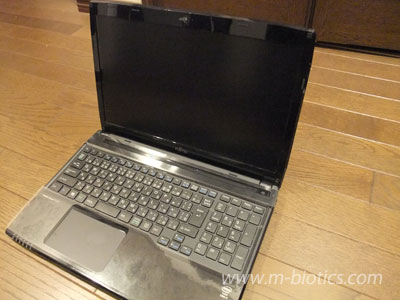 富士通　LIFEBOOK AH53/M