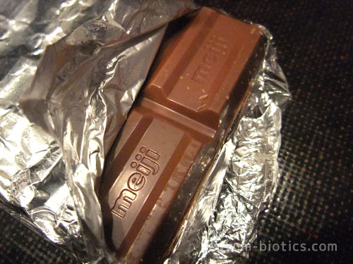 明治 苺チョコレート