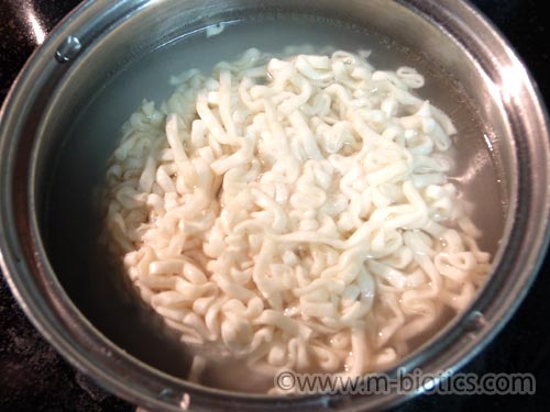 創健社　カレーうどん　お湯かけ麺