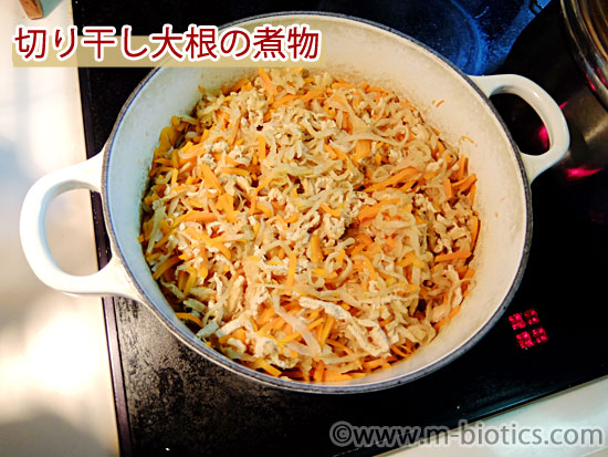 ルクルーゼ 煮物 切り干し大根 ココットロンド 白 レビュー
