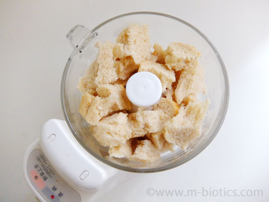 食パンでパン粉 パナソニック フードプロセッサーで作る