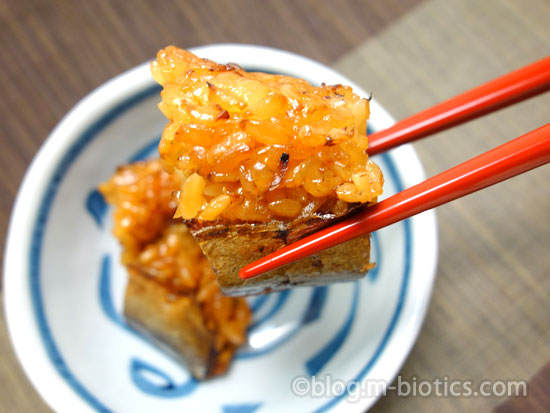 焼きサンマ飯 エビスパック 小鉢によそったところ