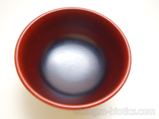 合鹿椀（古代朱）　使い始めて13年後